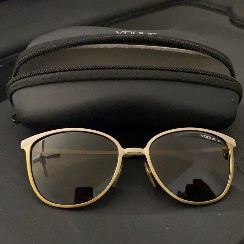 VOGUE Sunglasses